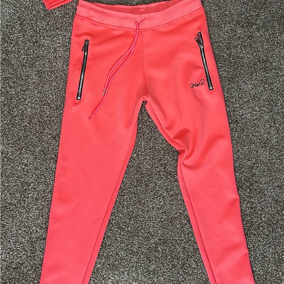 Gently used - Picture 1 of 1